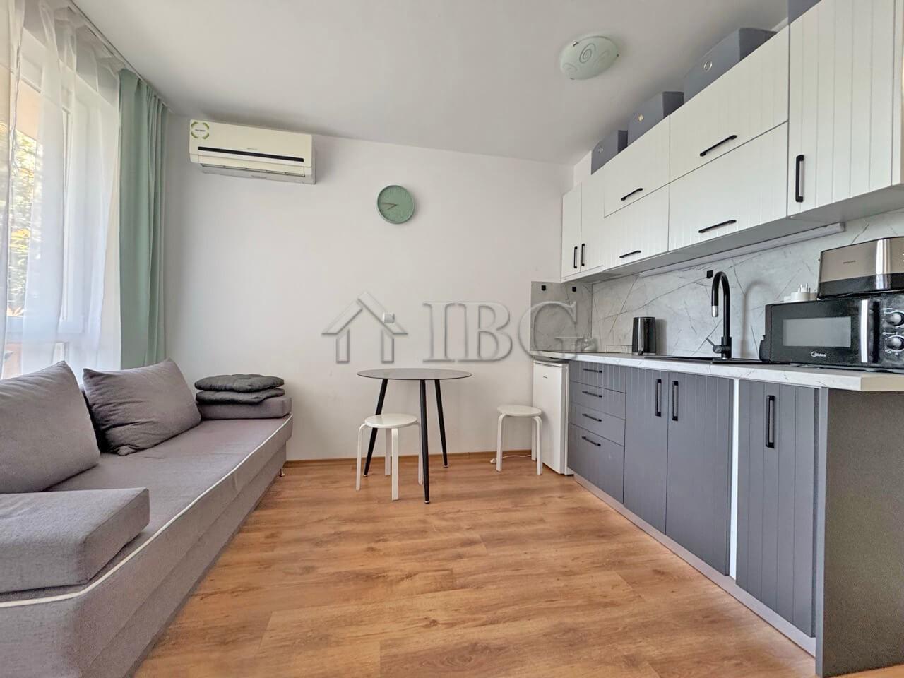Furnished Studio with Pool View Casa Rossa, Sunny Beach — photo 10 of 10