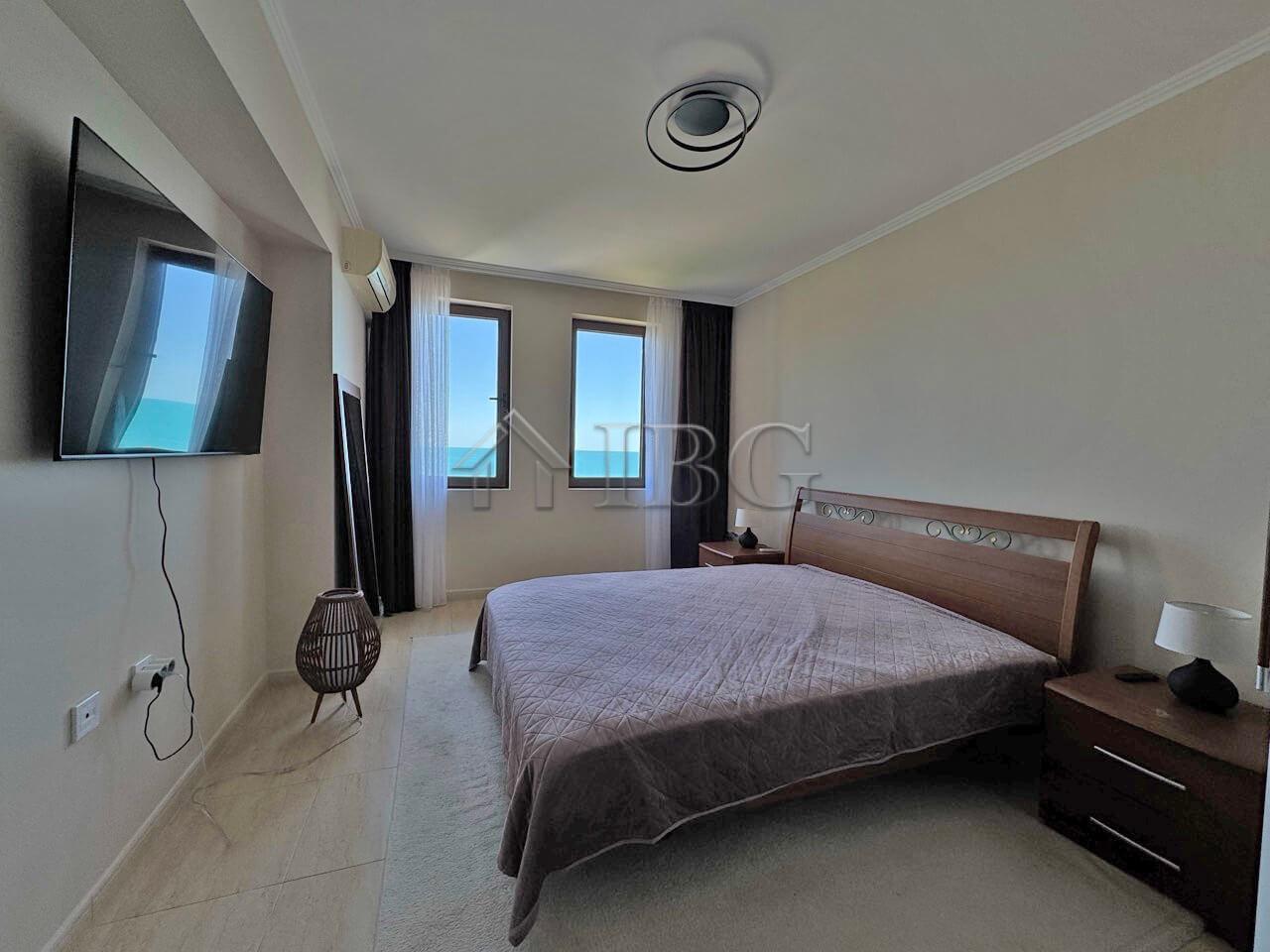 1-Bedroom Apartment with Stunning Sea View Etara, Sveti Vlas — photo 10 of 16