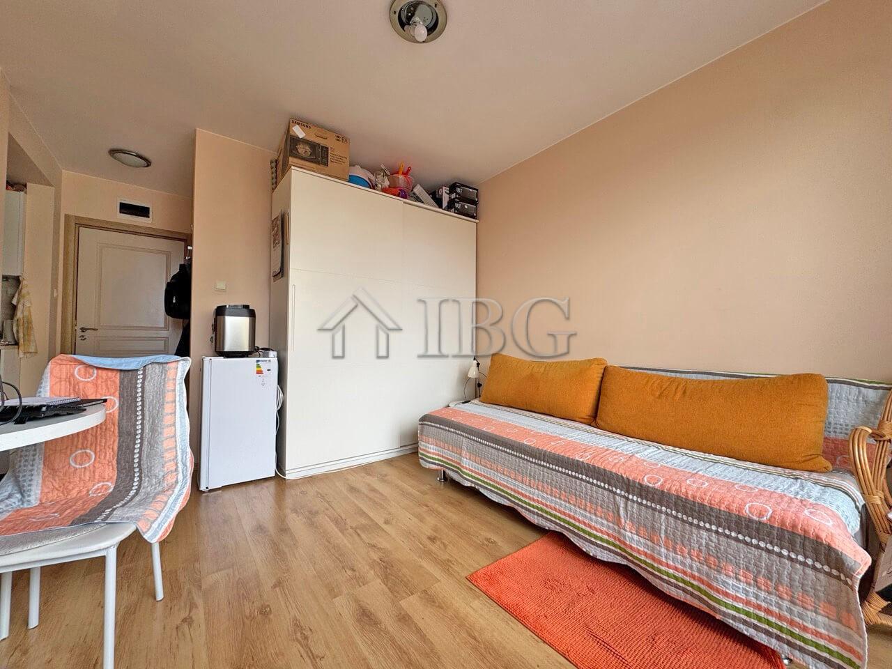Furnished Studio Messembria Palace, Sunny Beach — photo 6 of 15