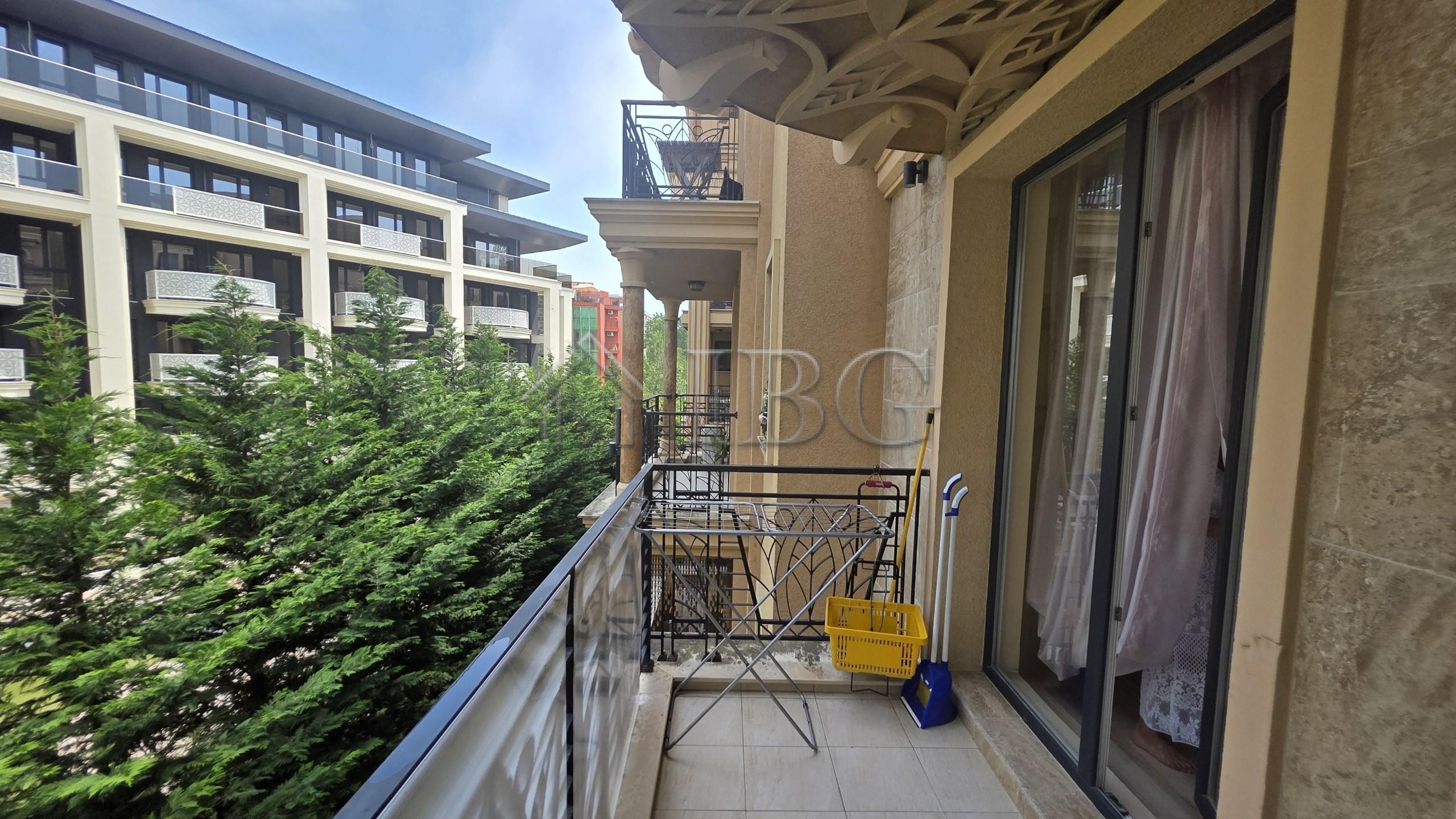 1-Bedroom Apartment with Park View in Aphrodite Gardens, Sunny Beach — photo 13 of 14