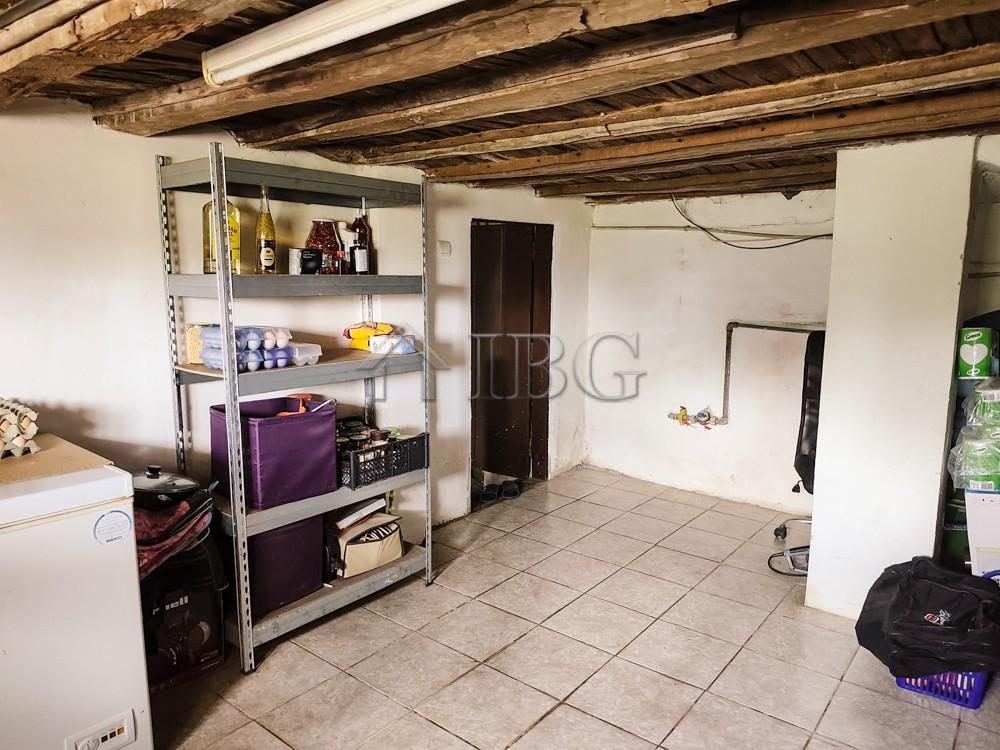 Renovated Family Home with 2,000 sq.m. Garden Radanovo Village, Veliko Tarnovo Region — photo 21 of 23