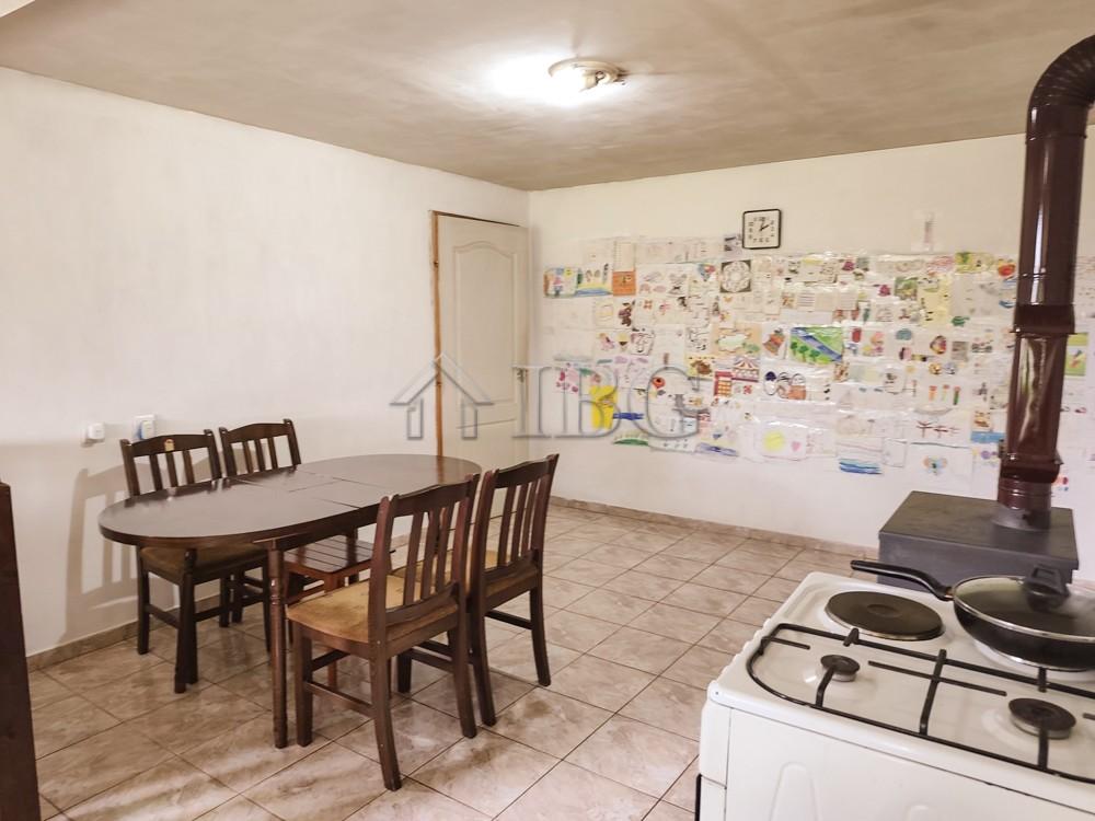 Renovated Family Home with 2,000 sq.m. Garden Radanovo Village, Veliko Tarnovo Region — photo 7 of 23