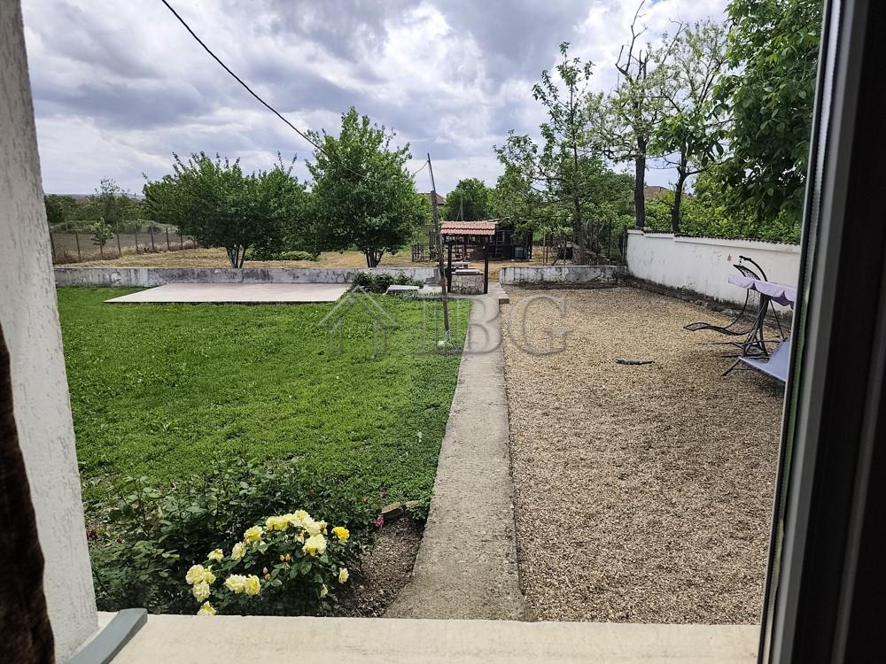 Renovated Family Home with 2,000 sq.m. Garden Radanovo Village, Veliko Tarnovo Region — photo 16 of 23