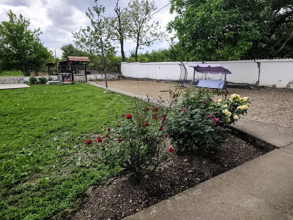 Renovated Family Home with 2,000 sq.m. Garden Radanovo Village, Veliko Tarnovo Region — photo 15 of 23
