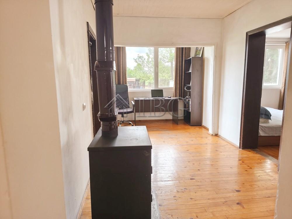 Renovated Family Home with 2,000 sq.m. Garden Radanovo Village, Veliko Tarnovo Region — photo 18 of 23