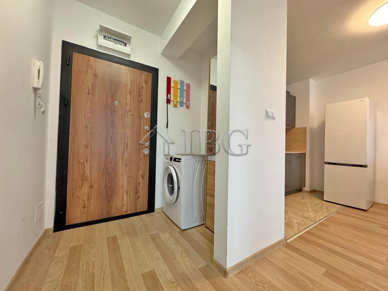 Elena Residence - Furnished 1-Bedroom Apartment in Sarafovo, Burgas — photo 10 of 12