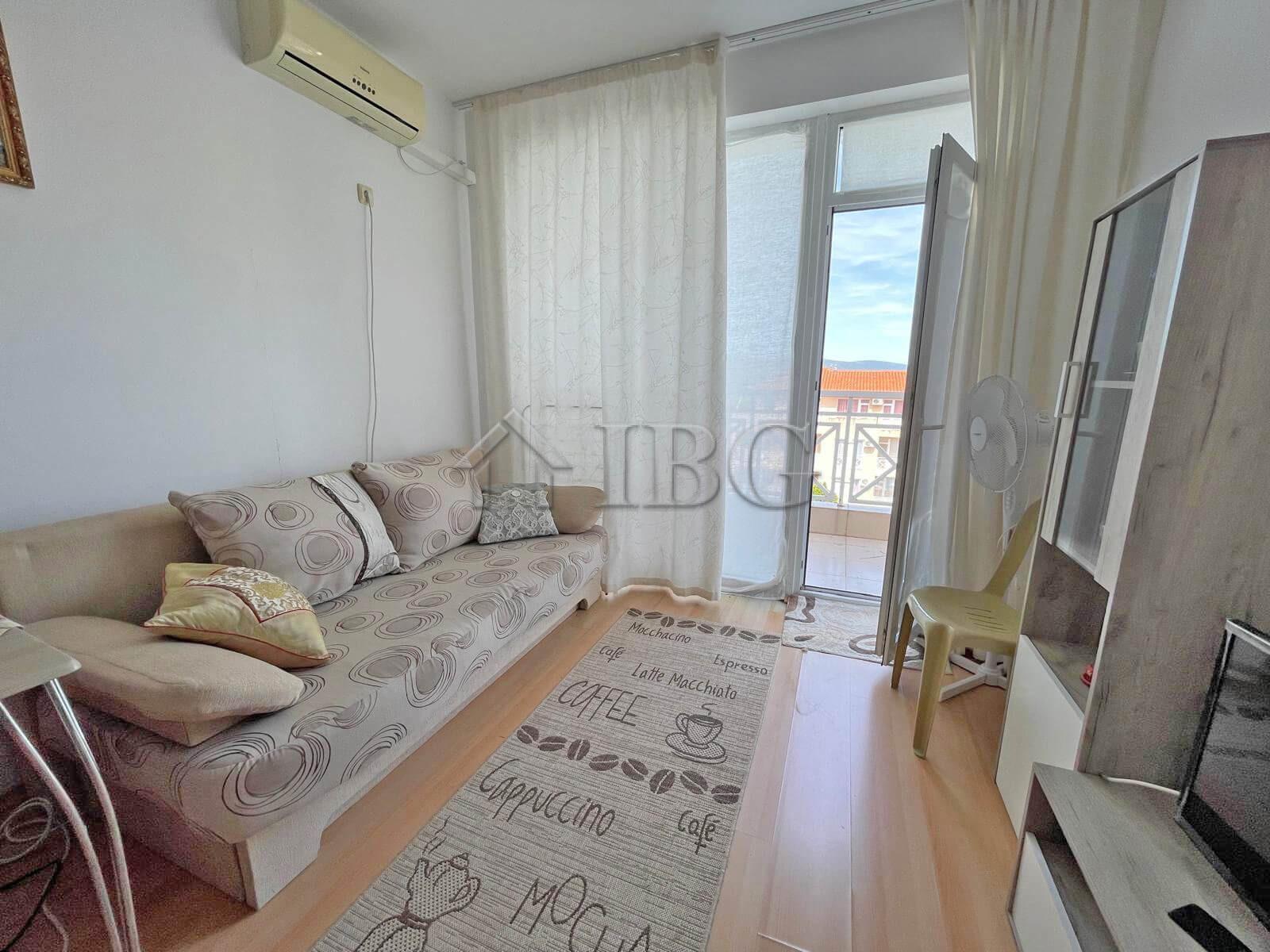 Furnished 1-Bedroom Apartment Sunny Day 6, Sunny Beach — photo 10 of 12