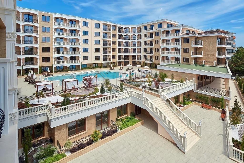 Beachfront 1-Bedroom Apartment Valencia Gardens, Nessebar — photo 16 of 18
