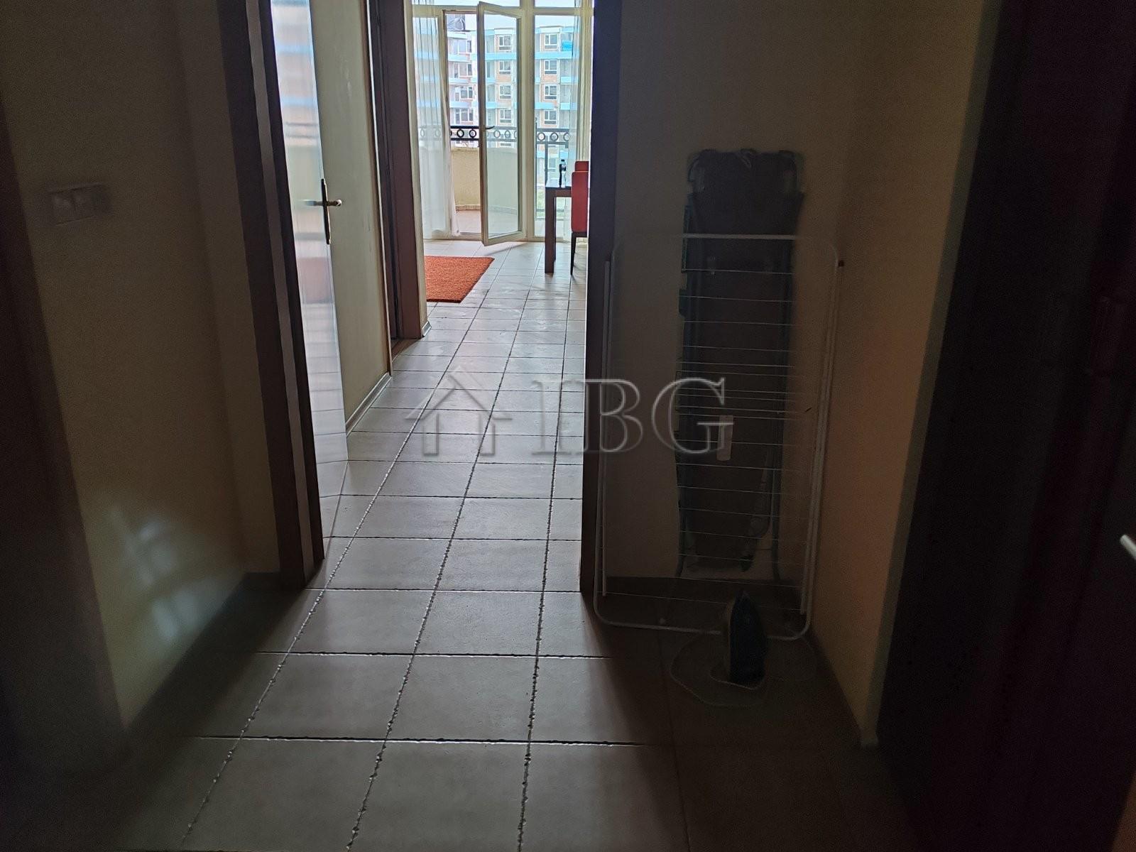 1-Bedroom Apartment on the First Line Sunset Resort, Pomorie — photo 12 of 17