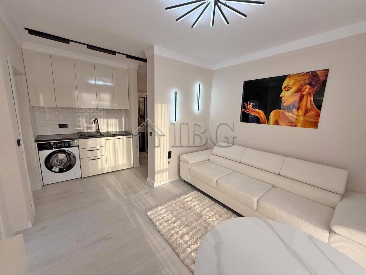 Furnished 1-Bedroom Apartment VIP Limited, Sunny Beach — photo 7 of 11