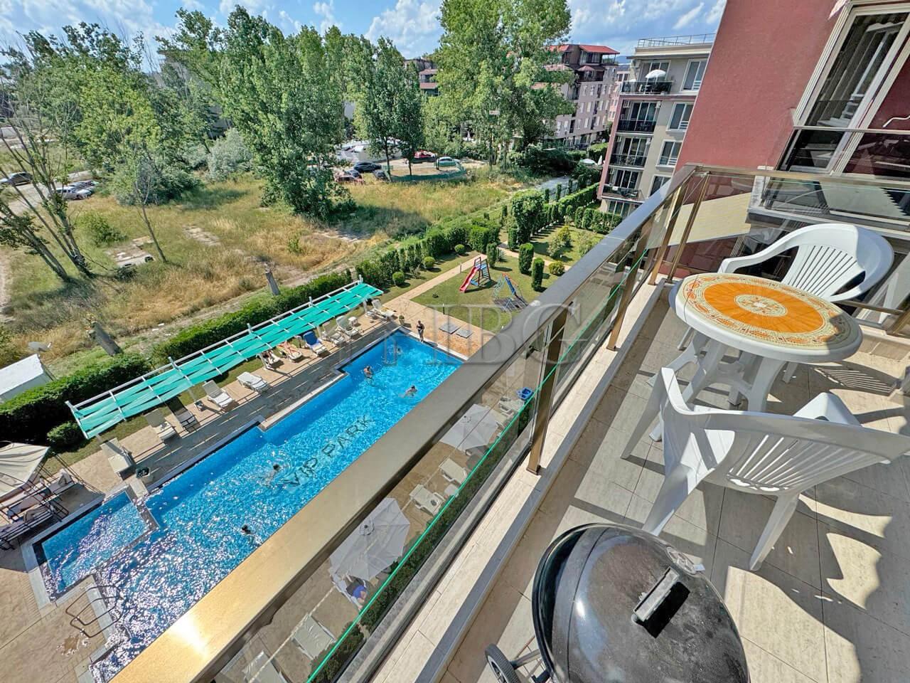 VIP Park 2-Bedroom Apartment with Pool View Sunny Beach — Sunny Beach