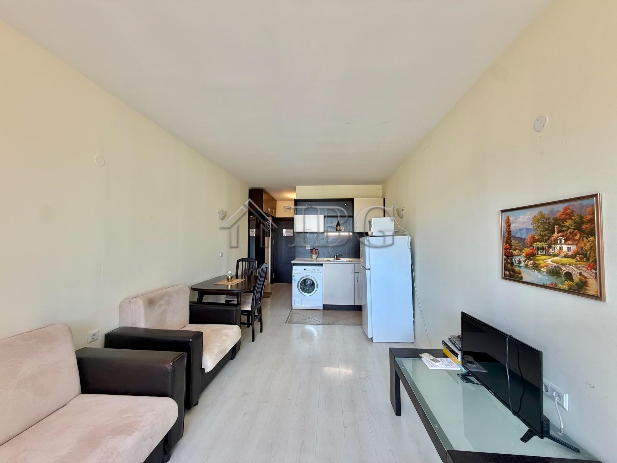 Furnished Studio in Sunset Beach 4, Central Sunny Beach — photo 6 of 9