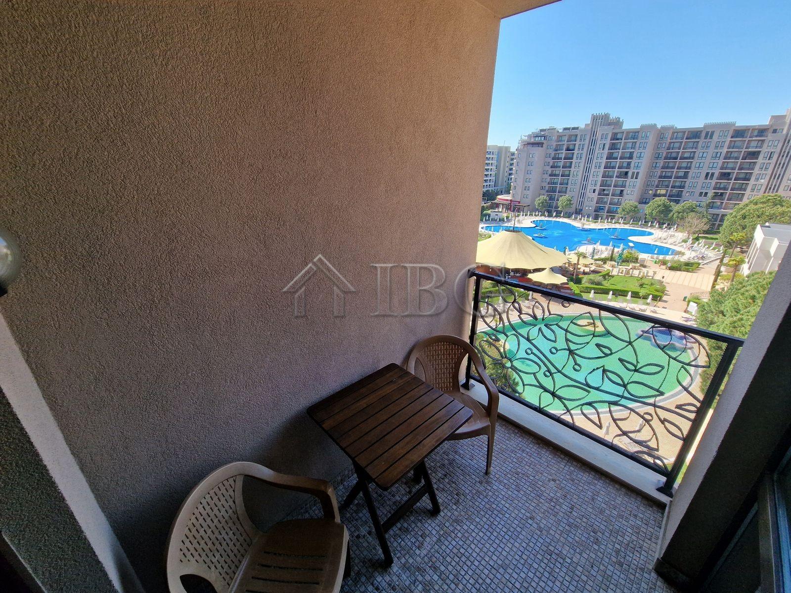 Spacious Studio with Pool View in Barcelo Royal Beach, Sunny Beach — photo 7 of 25