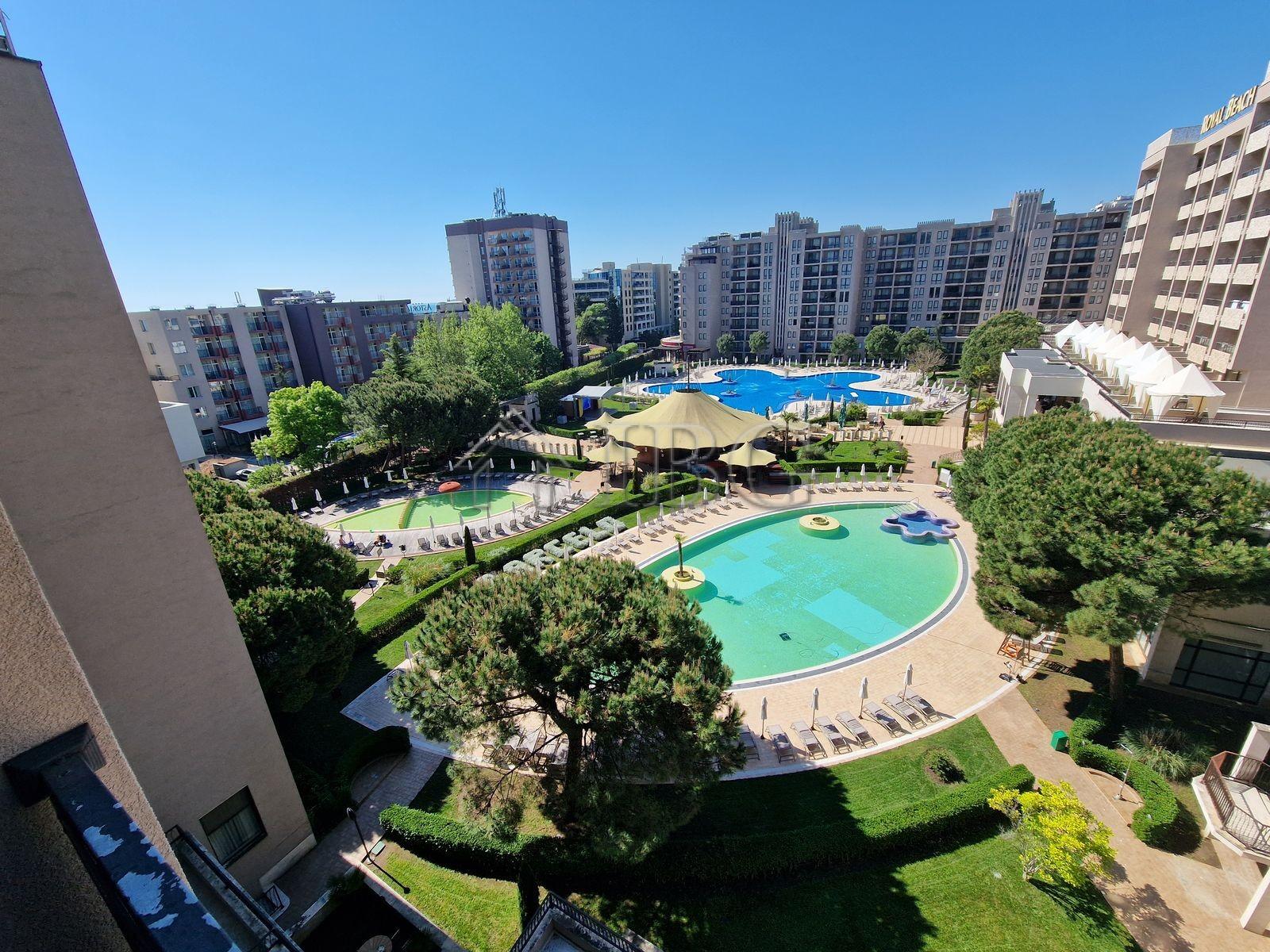Spacious Studio with Pool View in Barcelo Royal Beach, Sunny Beach — photo 5