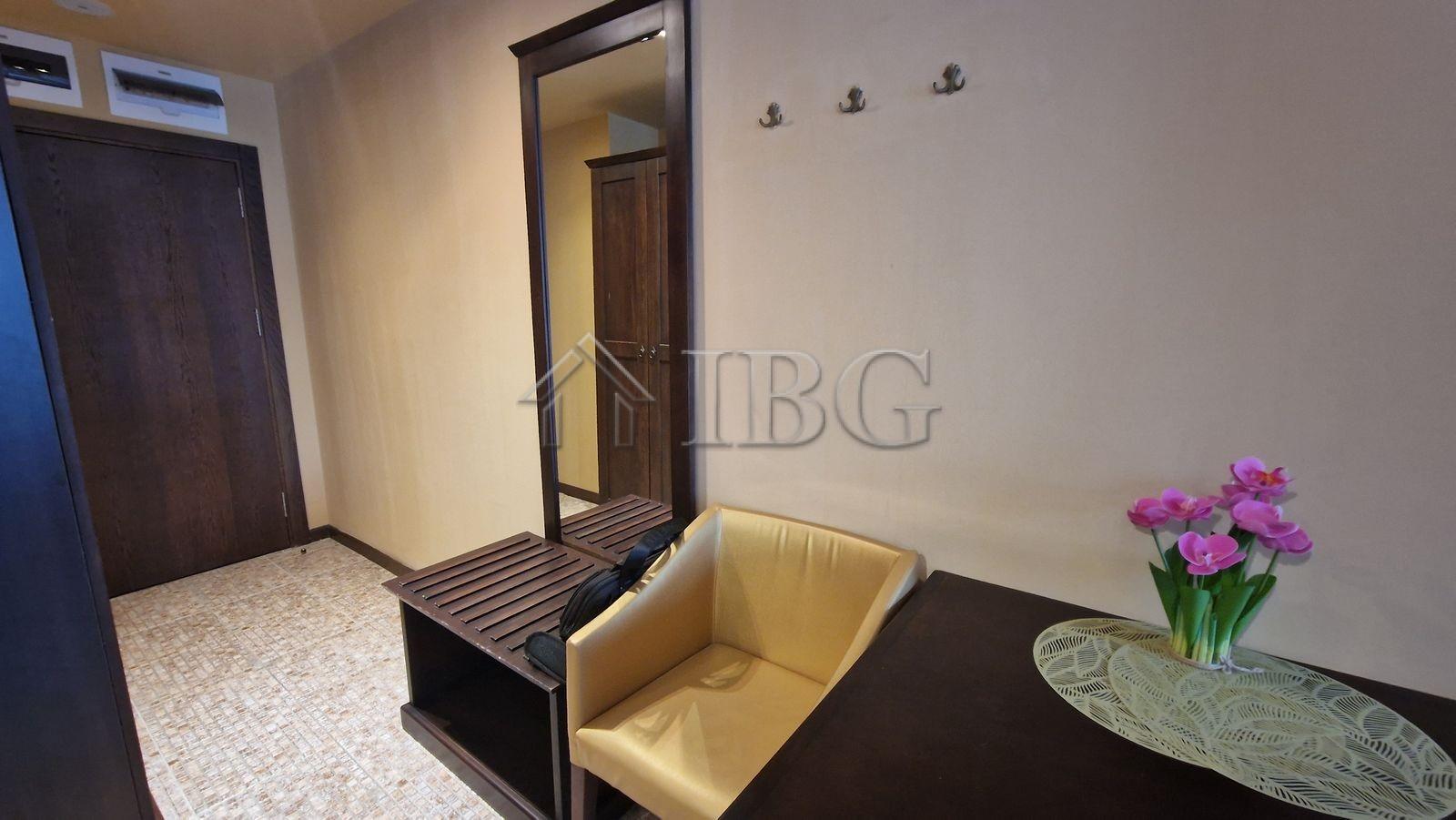Furnished Studio with Beautiful Pool View in Barcelo Royal Beach, Sunny Beach — photo 12 of 25
