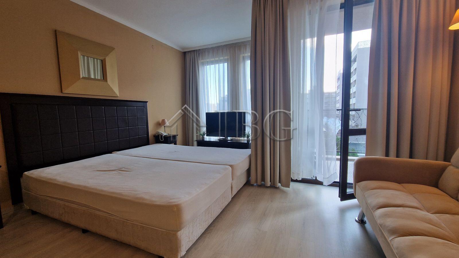 Furnished Studio with Beautiful Pool View in Barcelo Royal Beach, Sunny Beach — photo 13 of 25