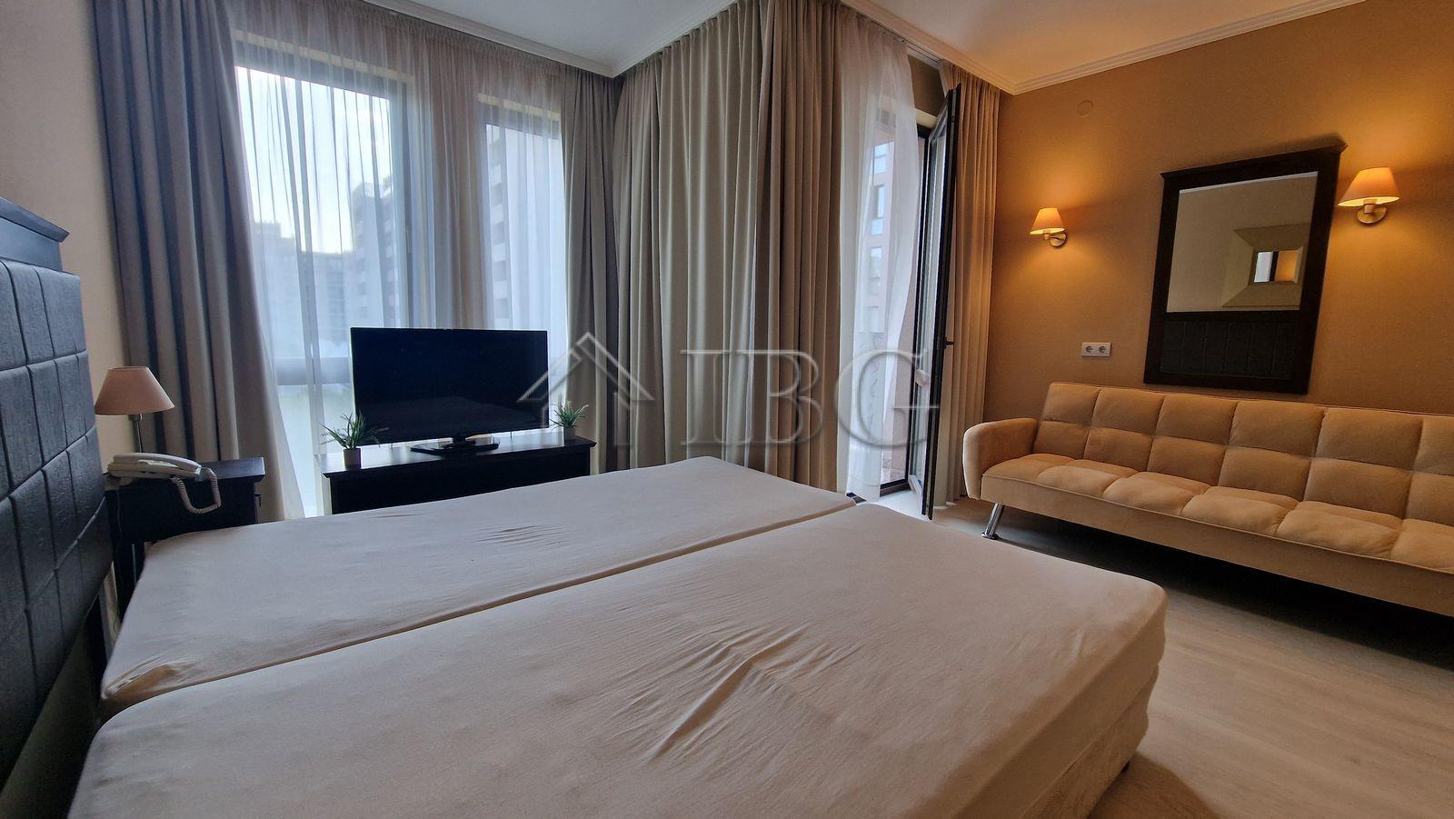 Furnished Studio with Beautiful Pool View in Barcelo Royal Beach, Sunny Beach — photo 15 of 25