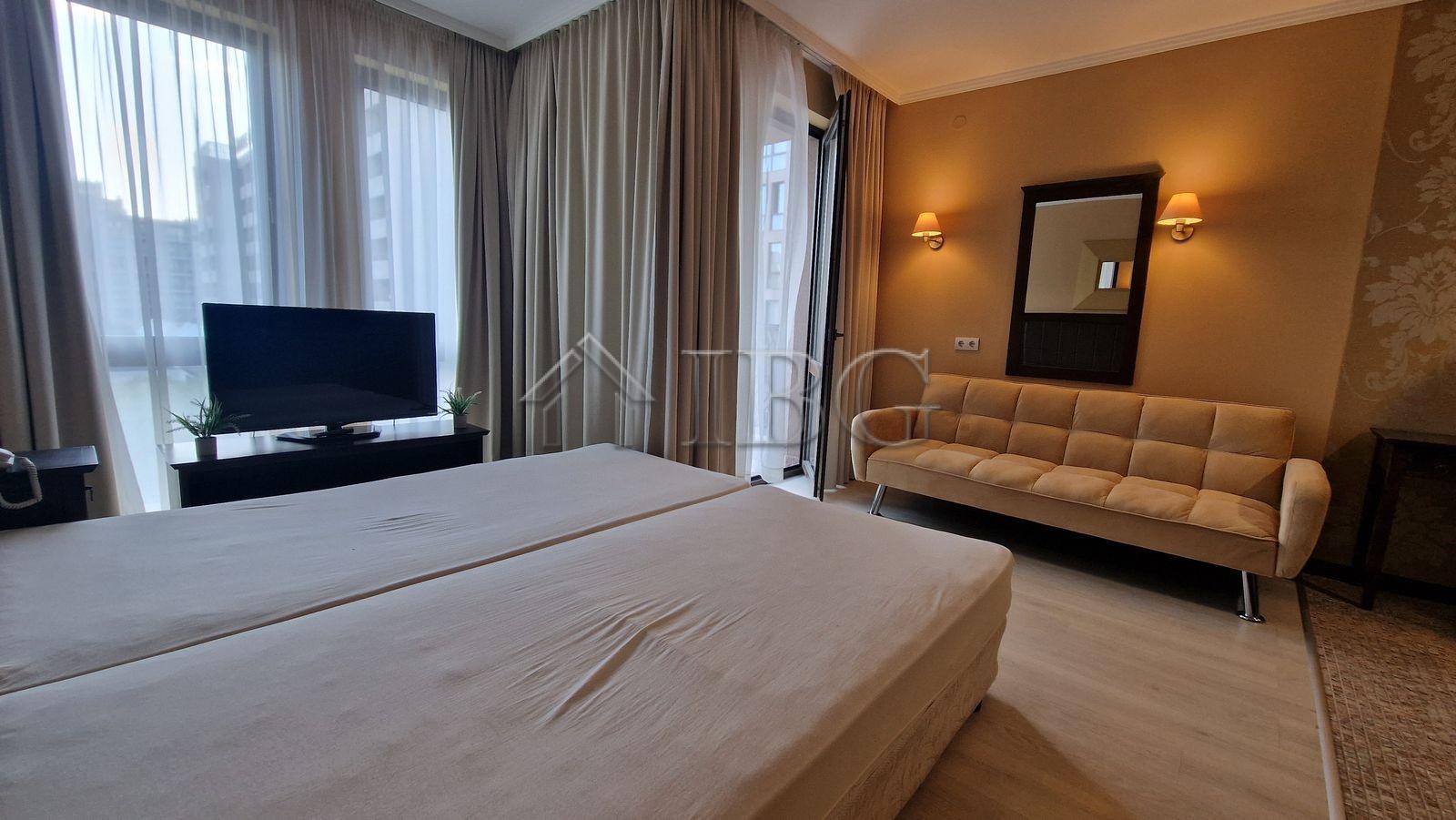 Furnished Studio with Beautiful Pool View in Barcelo Royal Beach, Sunny Beach — photo 16 of 25