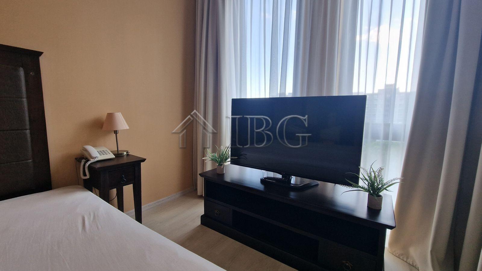 Furnished Studio with Beautiful Pool View in Barcelo Royal Beach, Sunny Beach — photo 18 of 25