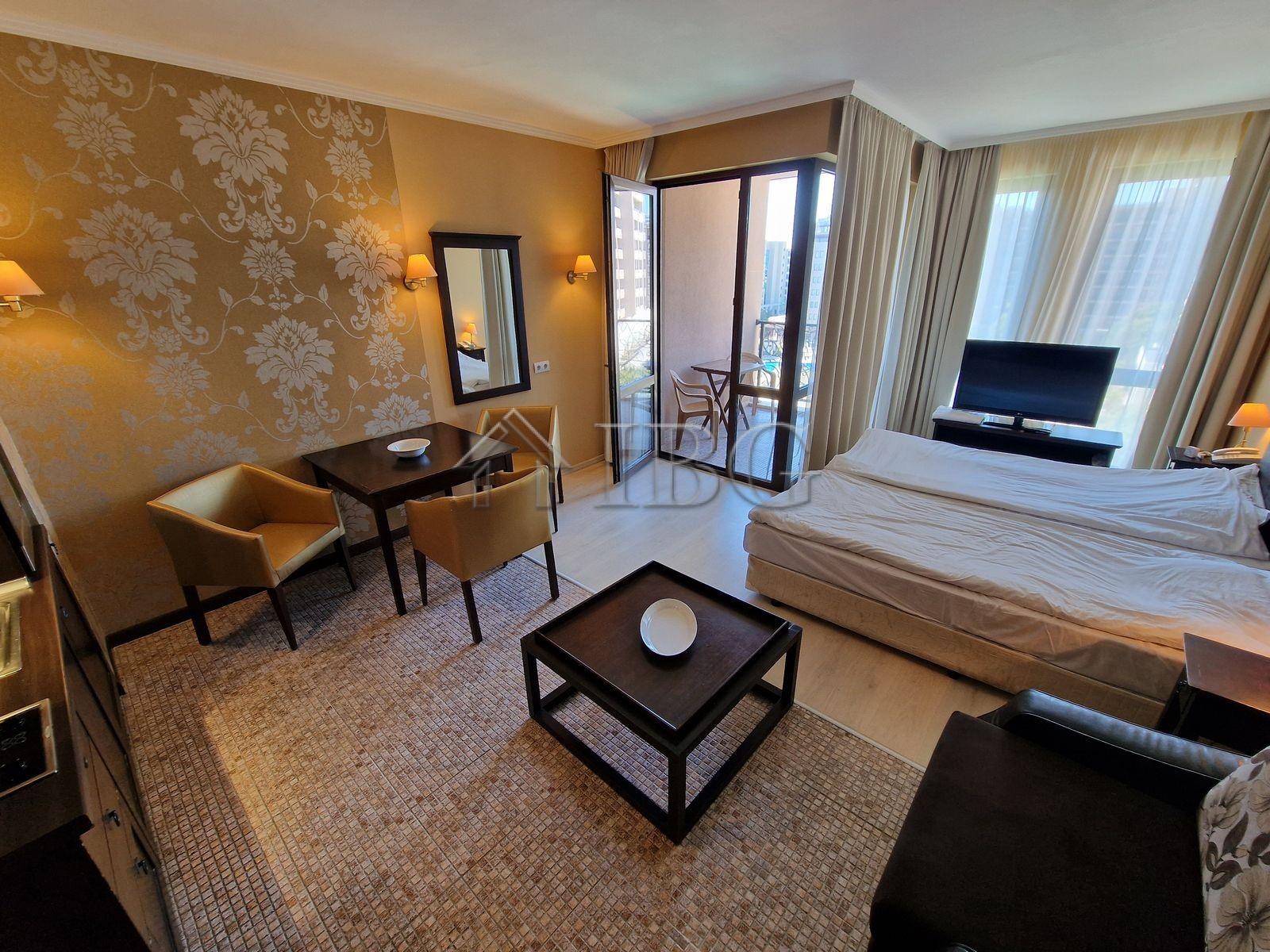 Spacious Studio with Pool View in Barcelo Royal Beach, Sunny Beach — photo 14 of 25