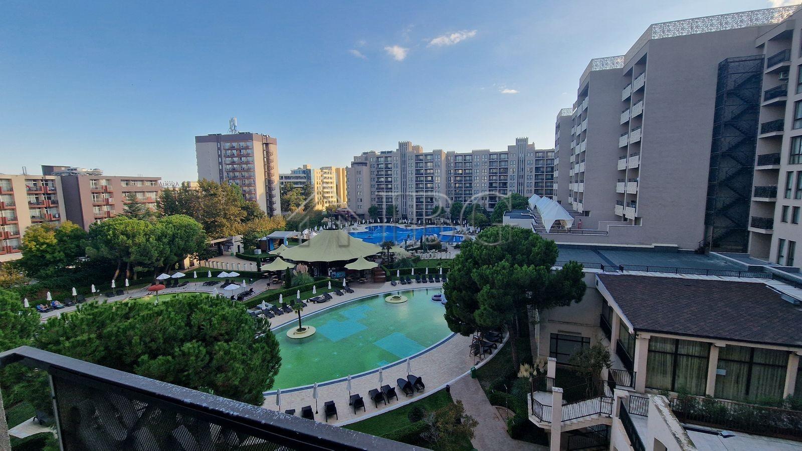 Furnished Studio with Beautiful Pool View in Barcelo Royal Beach, Sunny Beach — main photo