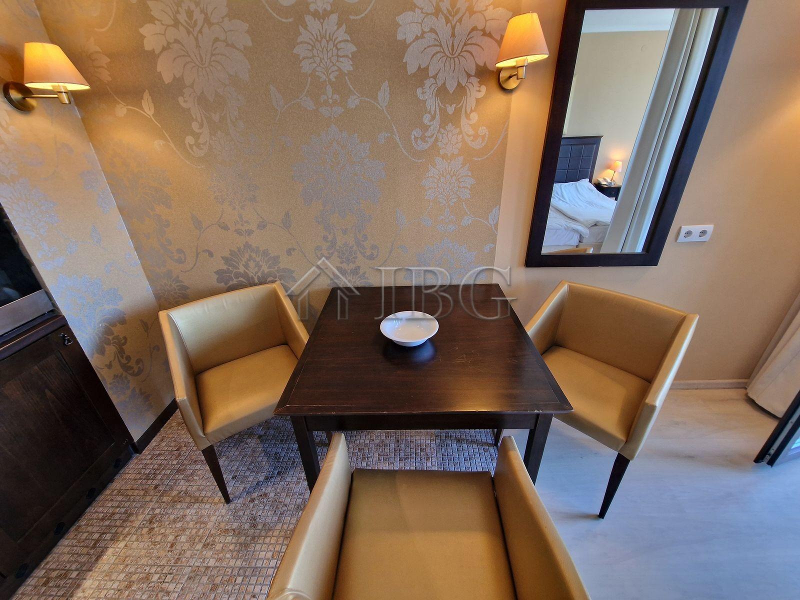 Spacious Studio with Pool View in Barcelo Royal Beach, Sunny Beach — photo 18 of 25