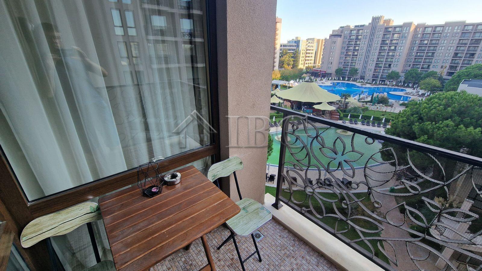 Furnished Studio with Beautiful Pool View in Barcelo Royal Beach, Sunny Beach — photo 3