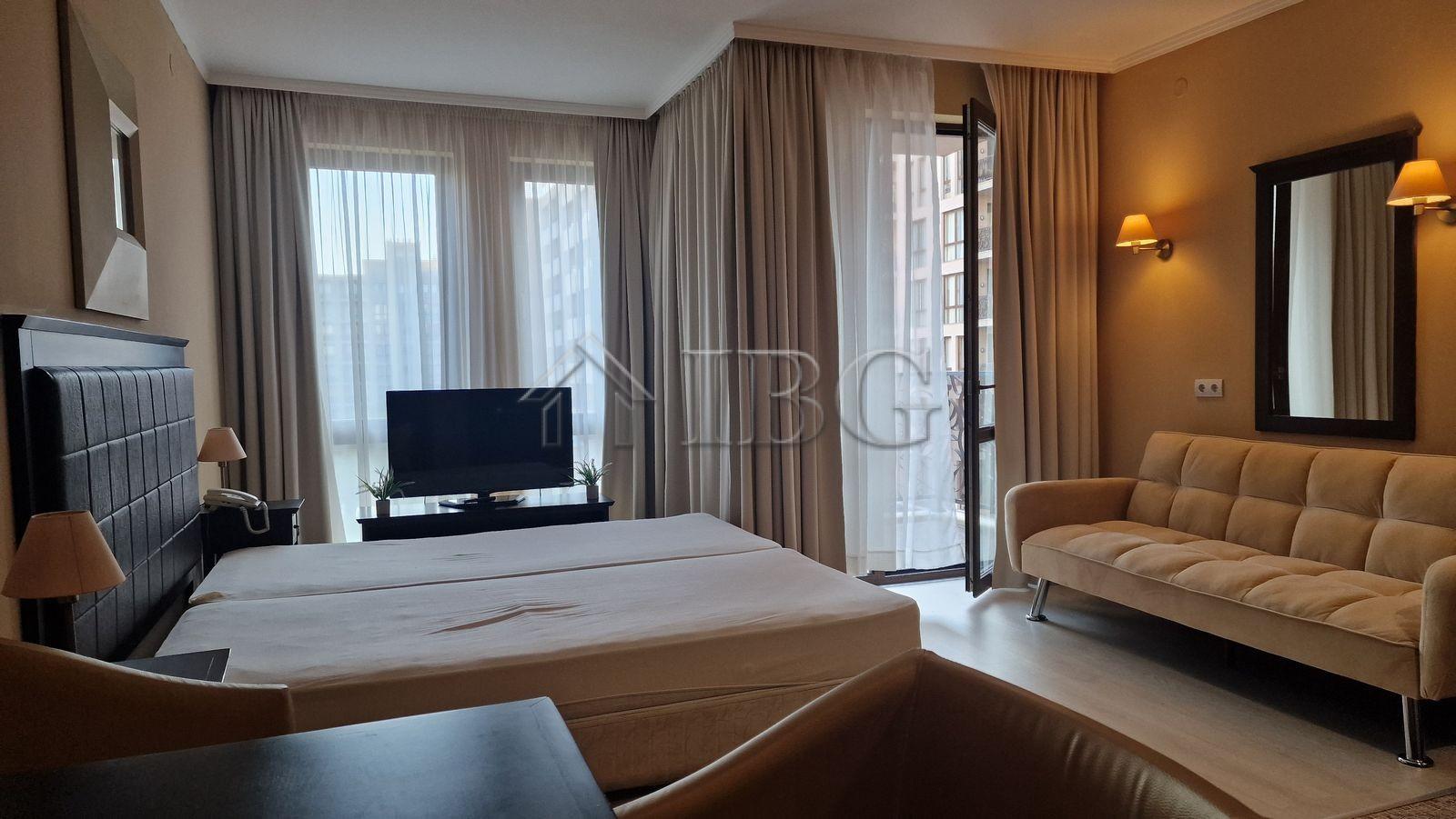 Furnished Studio with Beautiful Pool View in Barcelo Royal Beach, Sunny Beach — photo 23 of 25