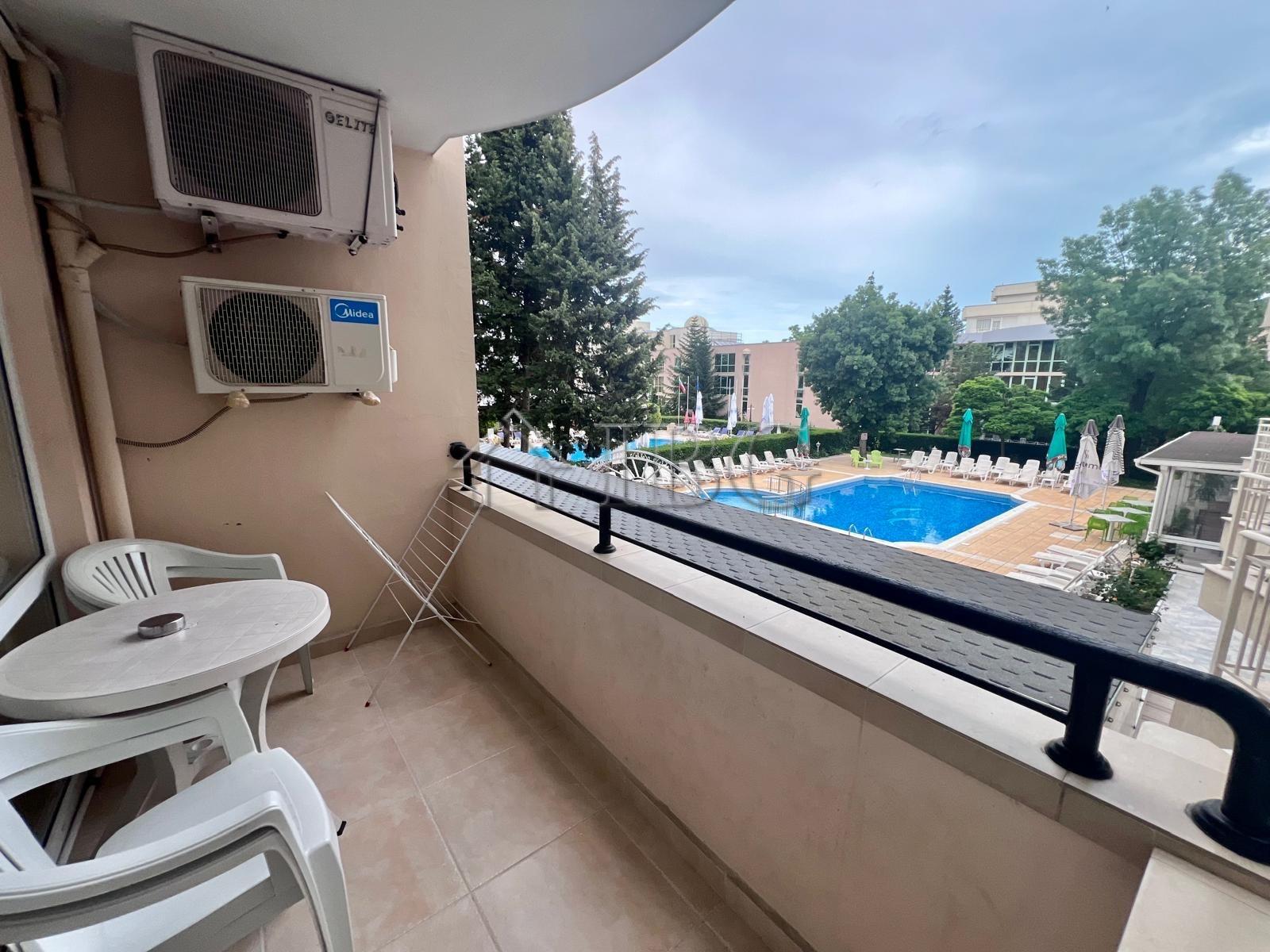 Spacious 1-Bedroom Apartment with Pool View in Karlovo Complex, Sunny Beach — Sunny Beach