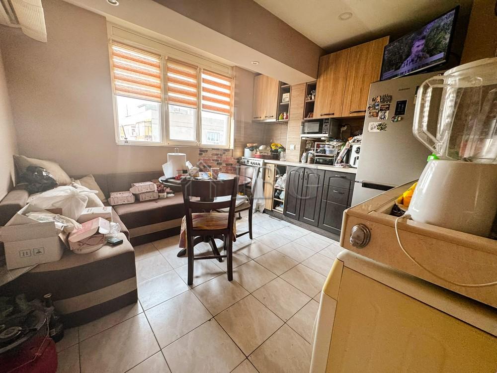 Bright one-bedroom apartment near the Dunav stadium — photo 5 of 15