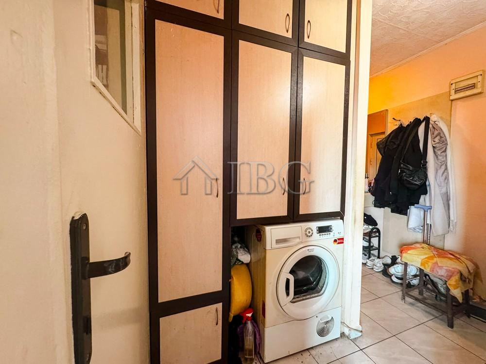 Bright one-bedroom apartment near the Dunav stadium — photo 14 of 15