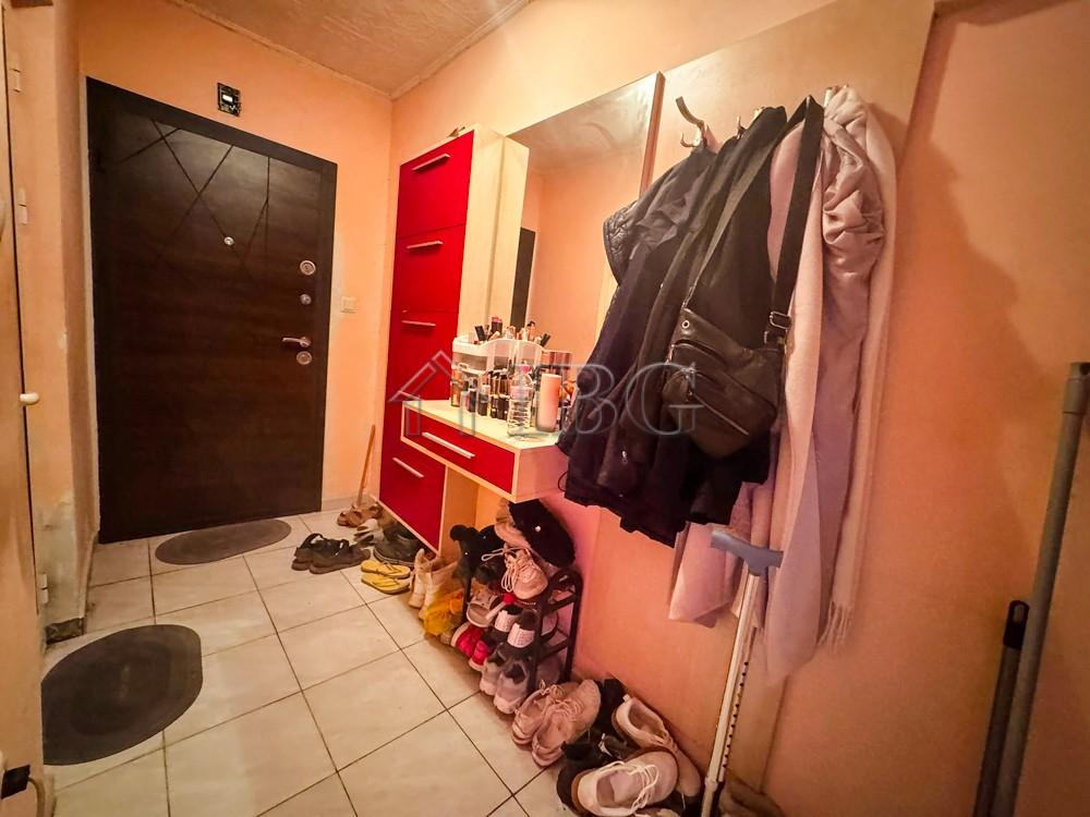 Bright one-bedroom apartment near the Dunav stadium — photo 15 of 15