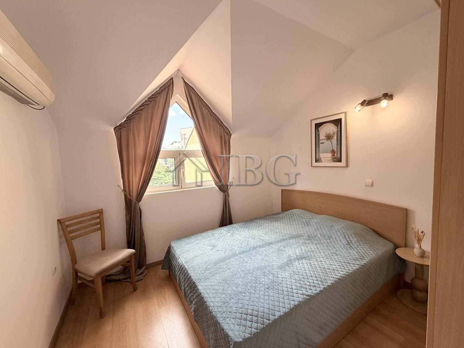 2-Bedroom Apartment with Huge Private Terrace in Robinson Complex, Sunny Beach — photo 12 of 14
