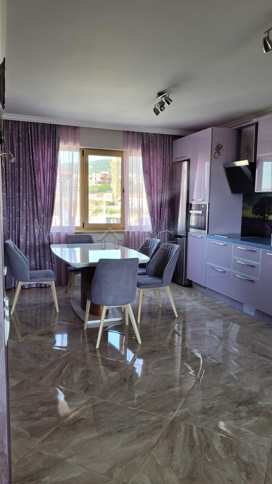 Luxury Apartment with 3 rooms View to pool and sea Villa Florence, Sveti Vlas — photo 8 of 25