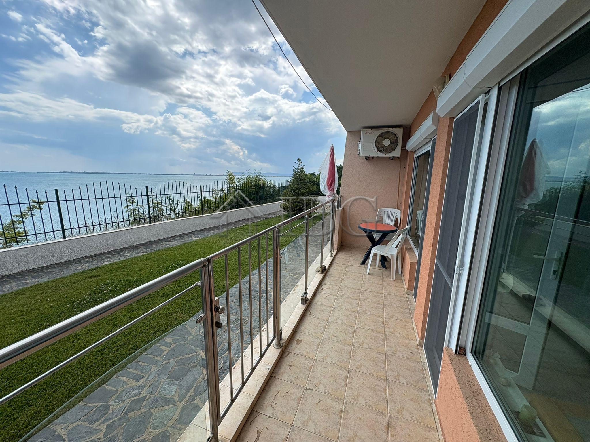1-Bedroom Apartment with Panoramic Sea View on the First Line in Coral Beach, Sveti Vlas — photo 9 of 25