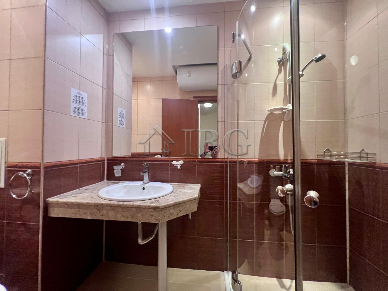 Spacious 1-Bedroom Apartment with Pool View in Karlovo Complex, Sunny Beach — photo 18 of 18