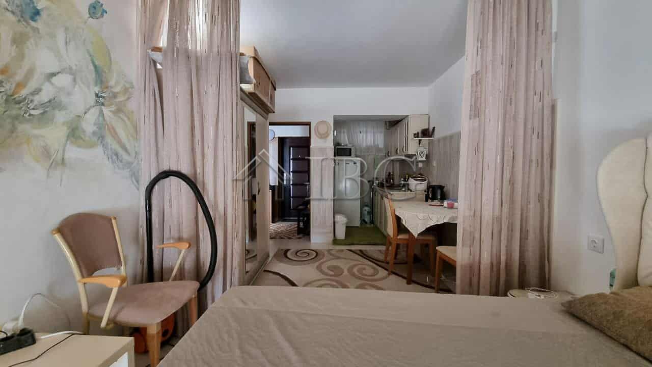 Urgent Sale - Spacious 1-Bedroom Apartment in Villa Sofia, Sunny Beach — photo 3