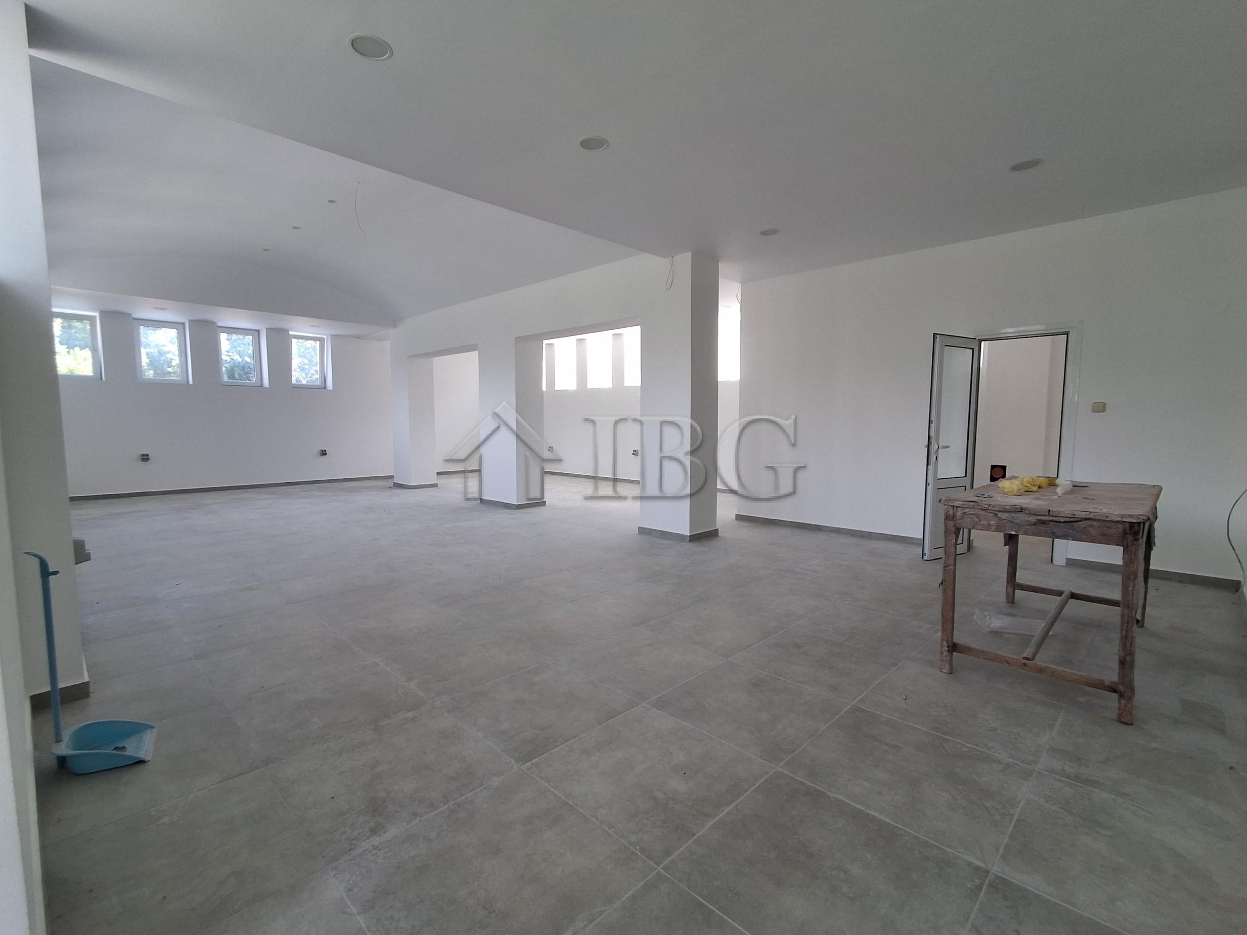 Brand new! Spacious permise for rent in Ruse city — photo 3
