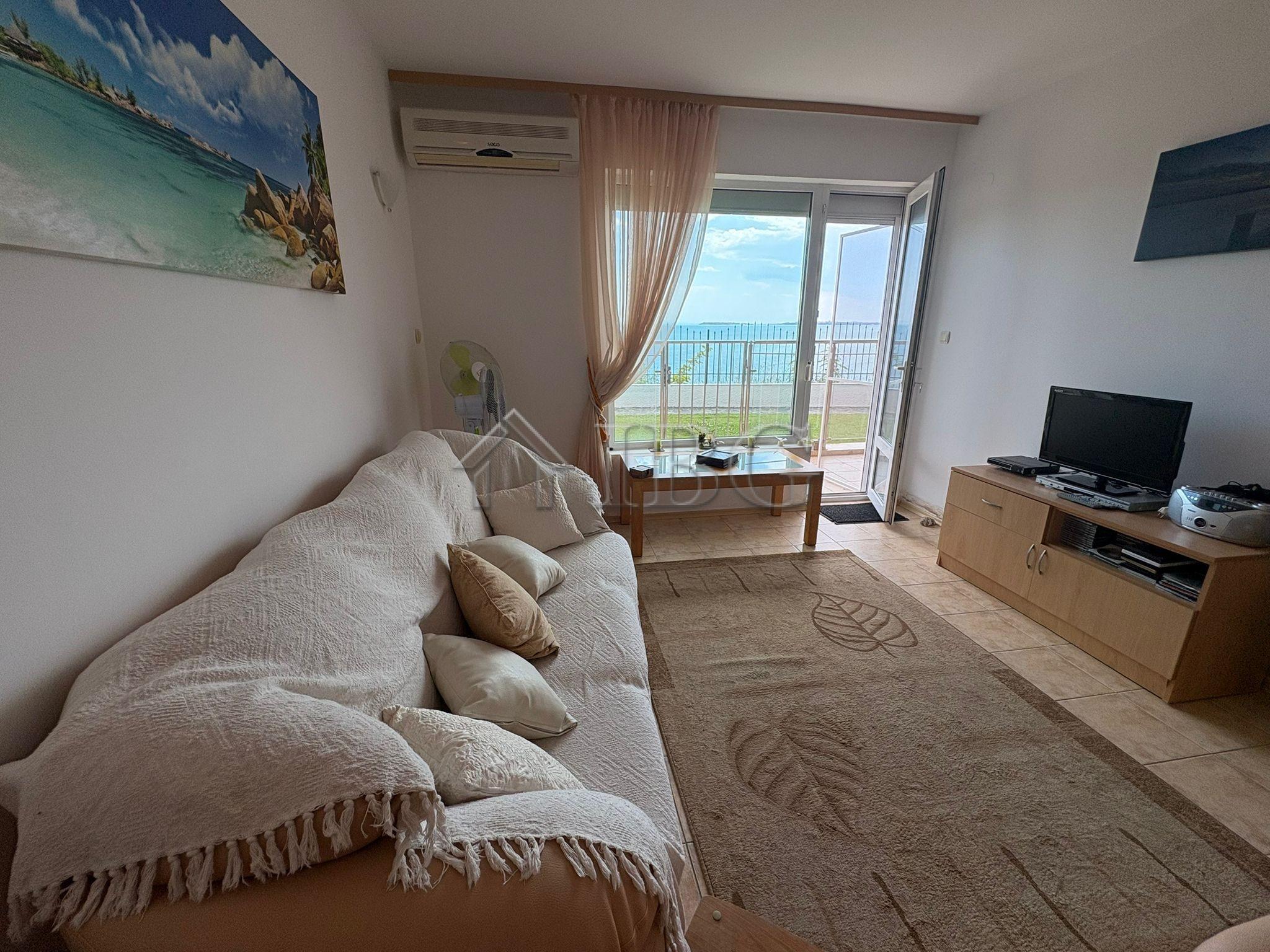1-Bedroom Apartment with Panoramic Sea View on the First Line in Coral Beach, Sveti Vlas — photo 4
