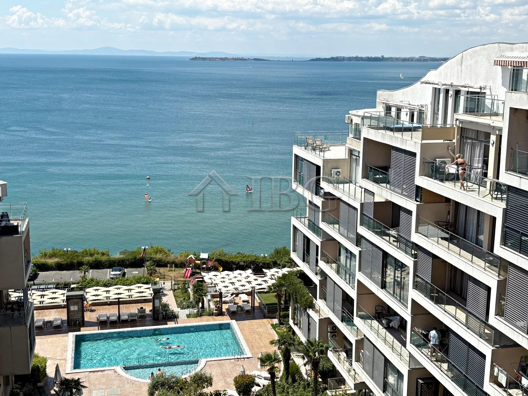 Frontal Sea View 1-Bedroom Apartment Dolce Vita 2 — photo 9 of 25