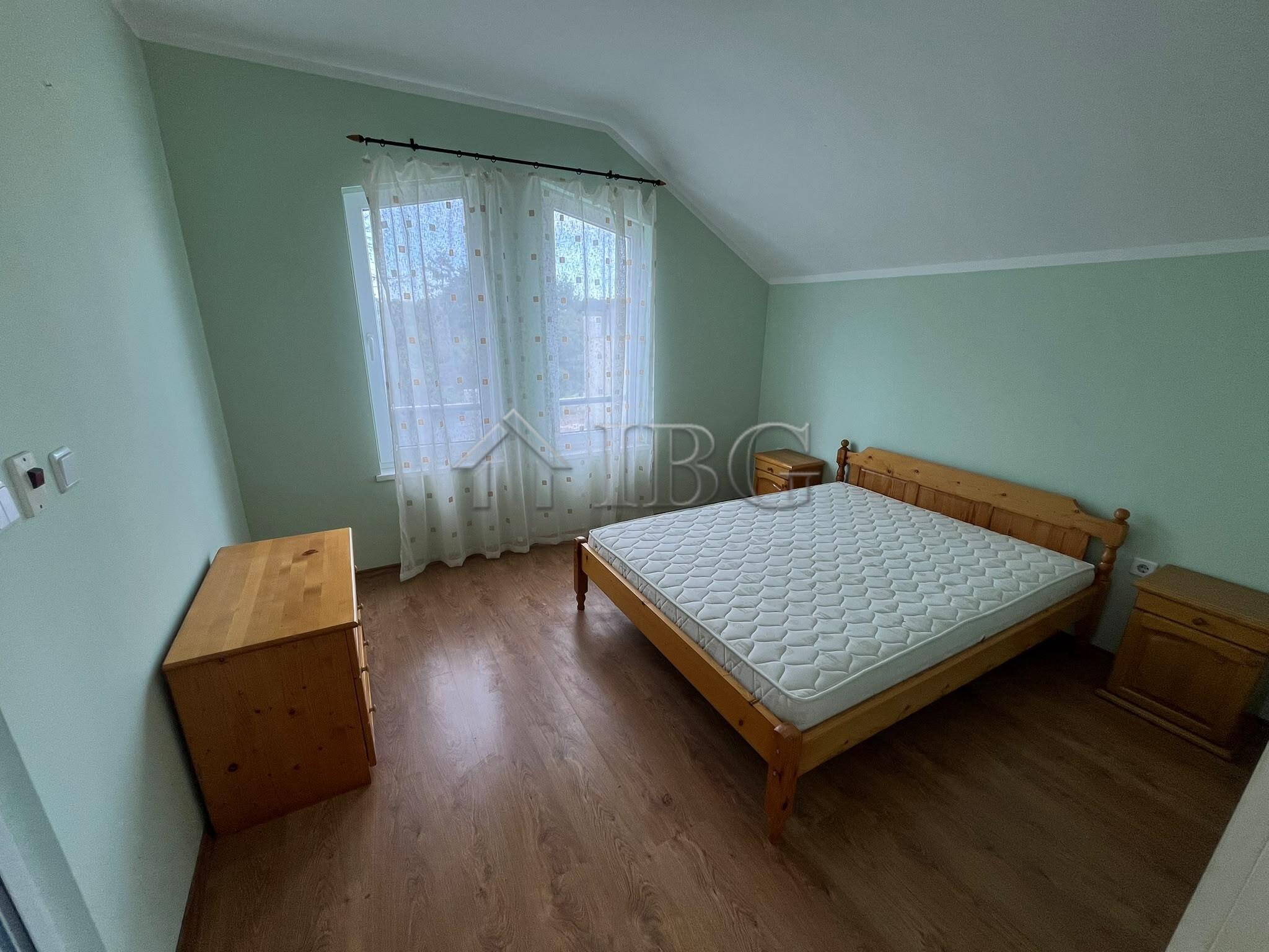 Spacious 4-Room Apartment with Front Sea and Pool Views in Blue Bay Palace, Pomorie — photo 11 of 24