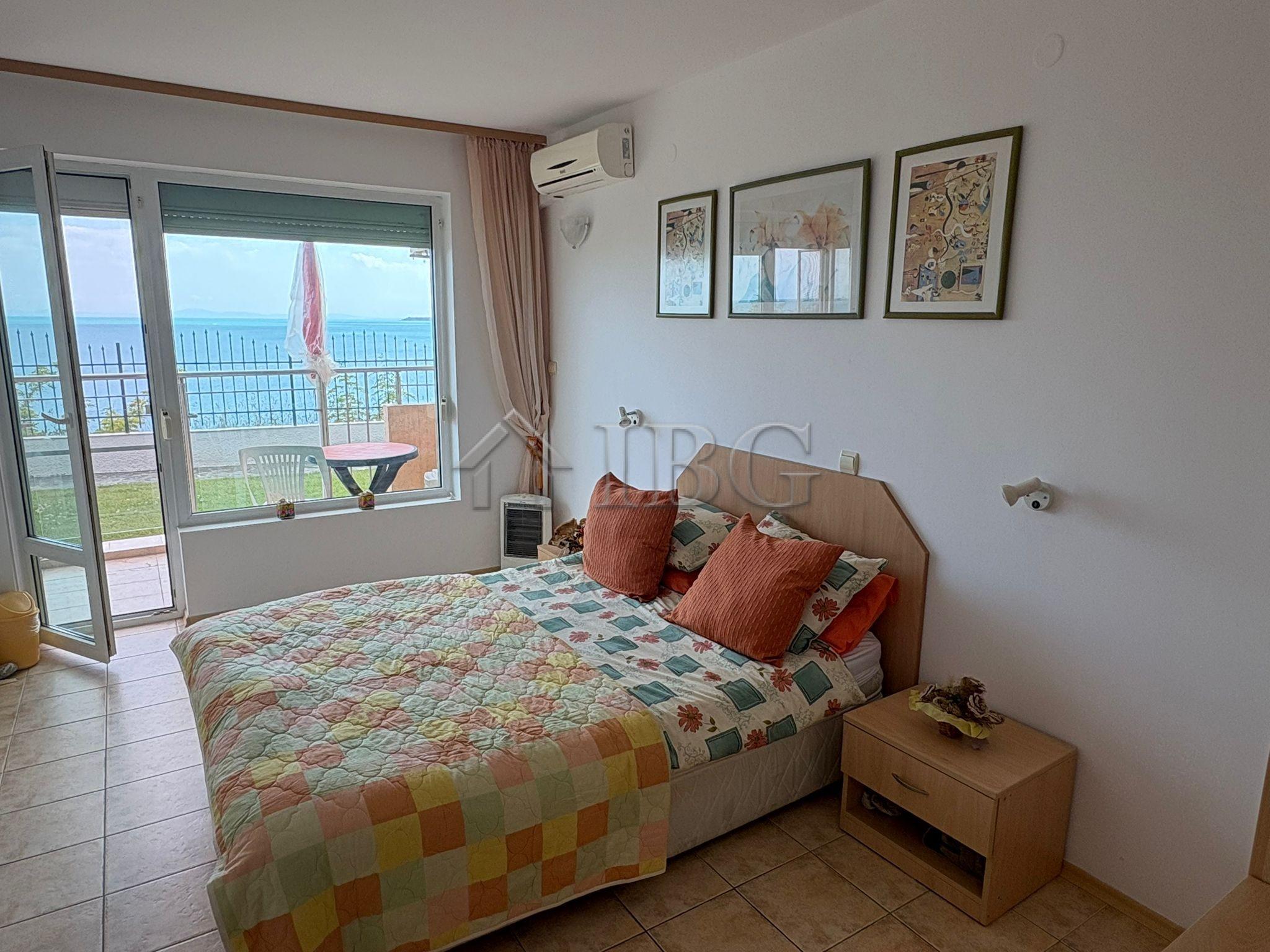 1-Bedroom Apartment with Panoramic Sea View on the First Line in Coral Beach, Sveti Vlas — photo 22 of 25