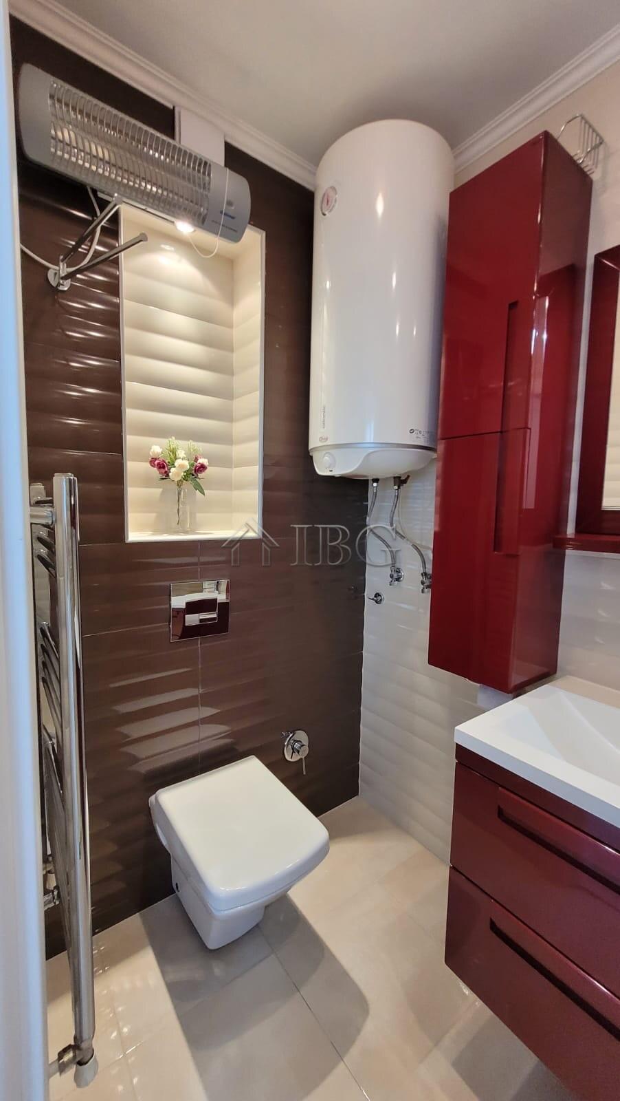 Luxury Apartment with 3 rooms View to pool and sea Villa Florence, Sveti Vlas — photo 16 of 25