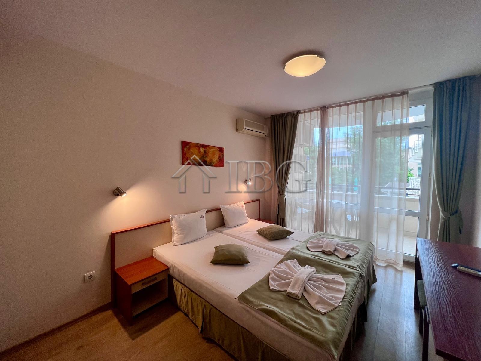 Spacious 1-Bedroom Apartment with Pool View in Karlovo Complex, Sunny Beach — photo 6