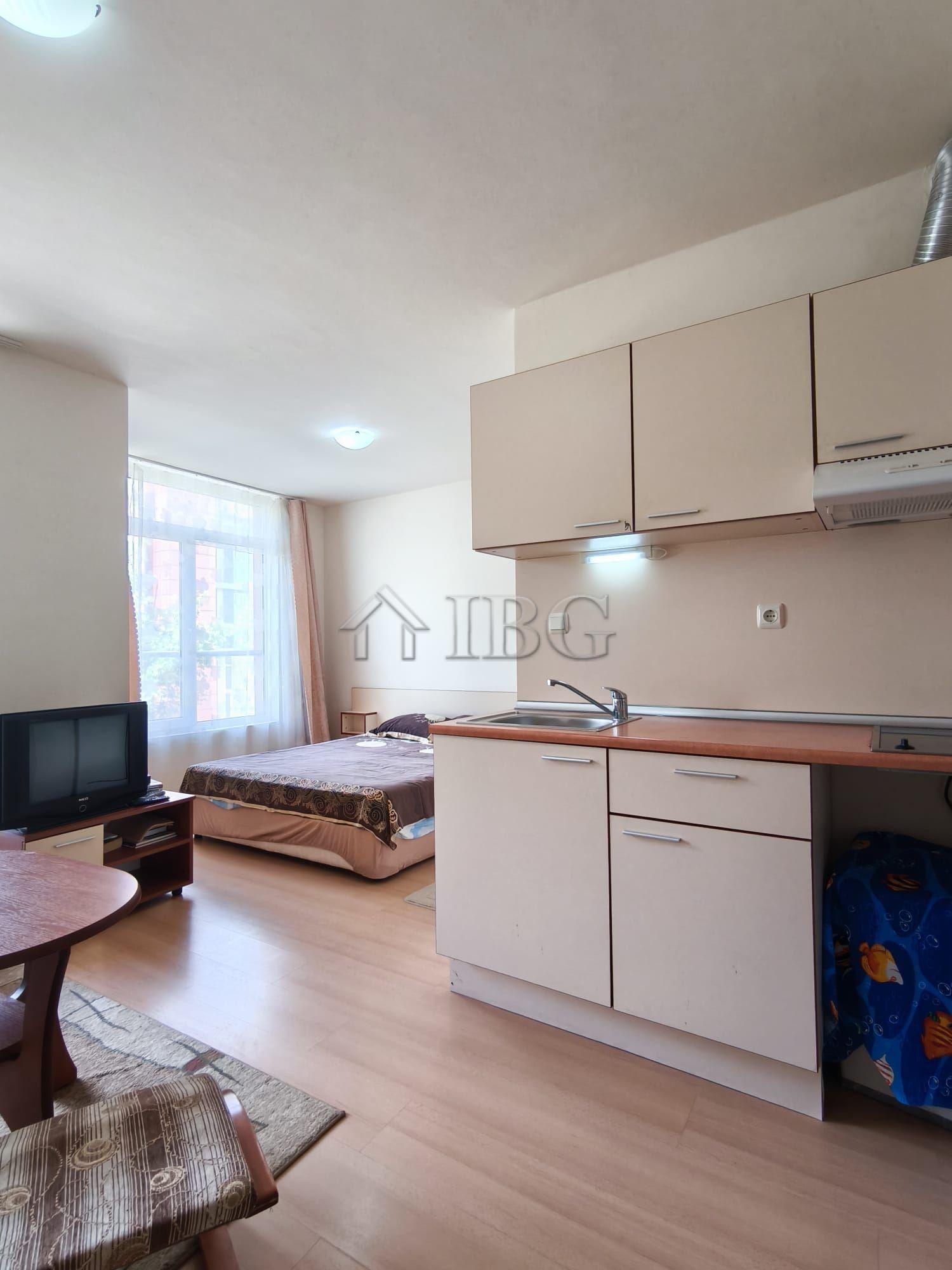 Spacious studio with balcony in Rainbow 2, Sunny Beach — photo 3