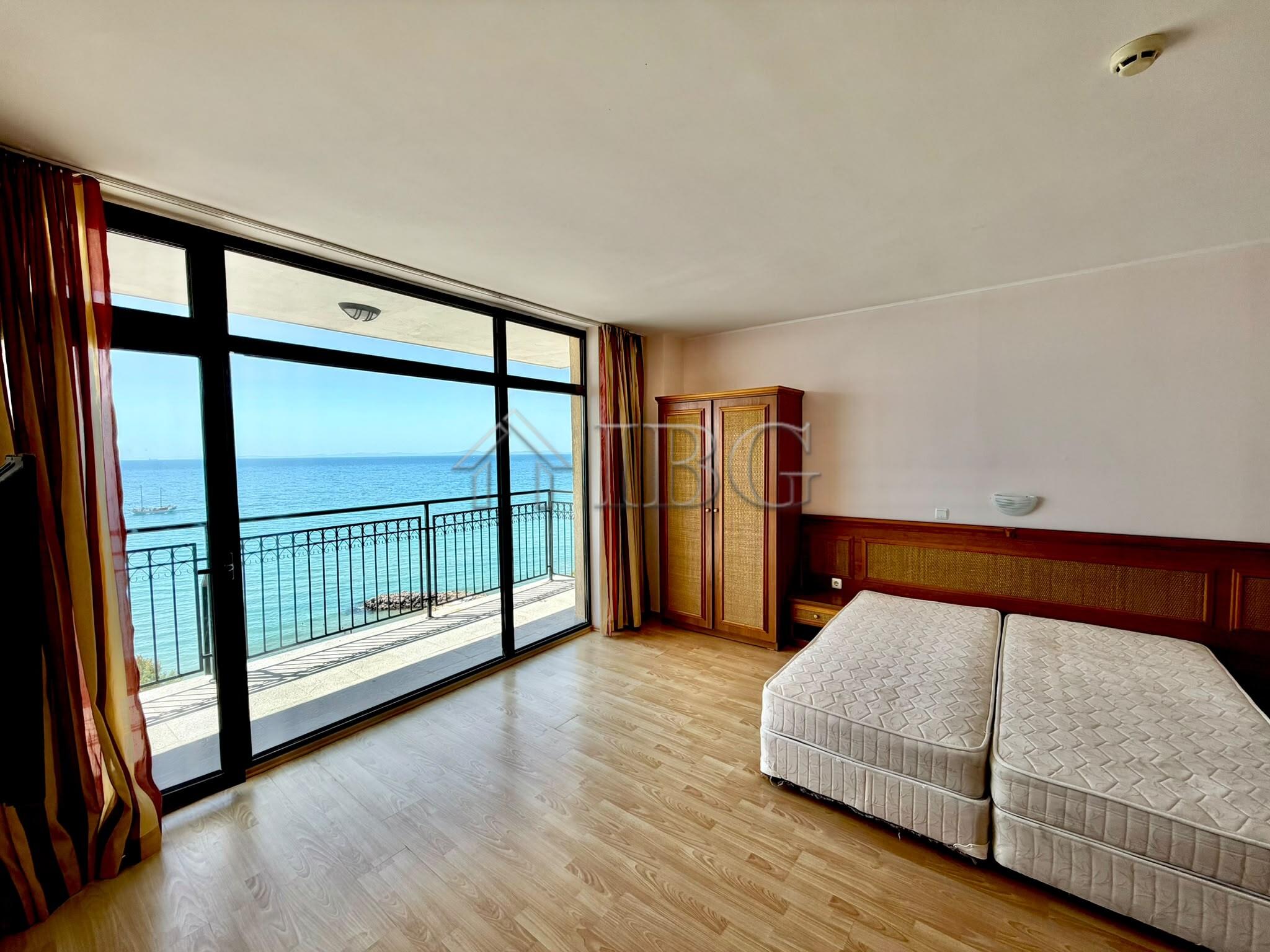Frontal Sea view, 1st Line - One bedroom apartment, Tiva Del Mar, Sveti Vlas — photo 19 of 25