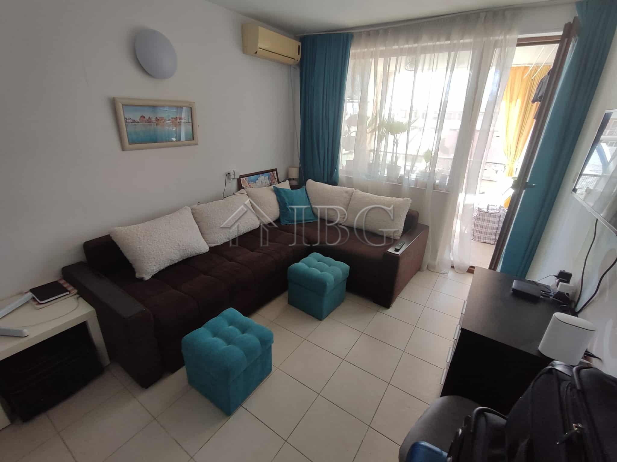 Urgent Sale - Spacious 1-Bedroom Apartment in Villa Sofia, Sunny Beach — main photo
