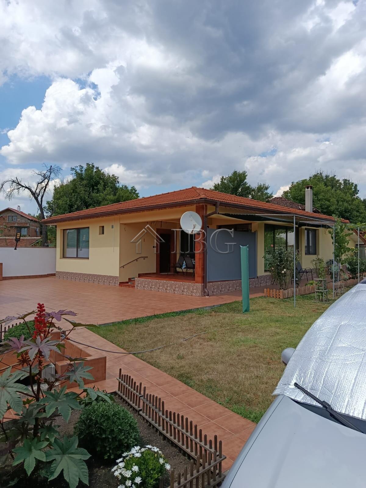 Furnished Single-Storey House with Large Garden in Fakia Village, Burgas Region — main photo