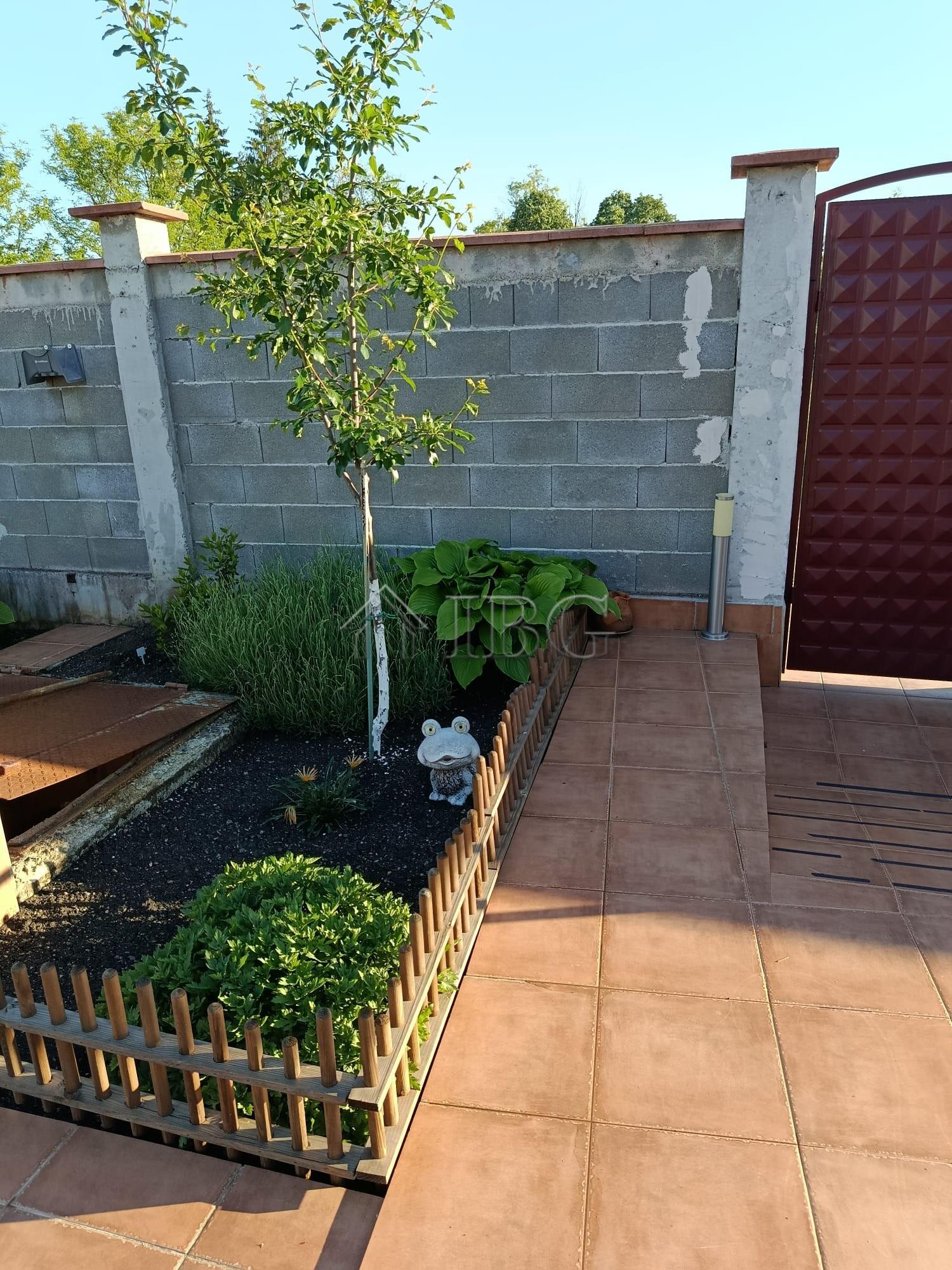 Furnished Single-Storey House with Large Garden in Fakia Village, Burgas Region — photo 20 of 25