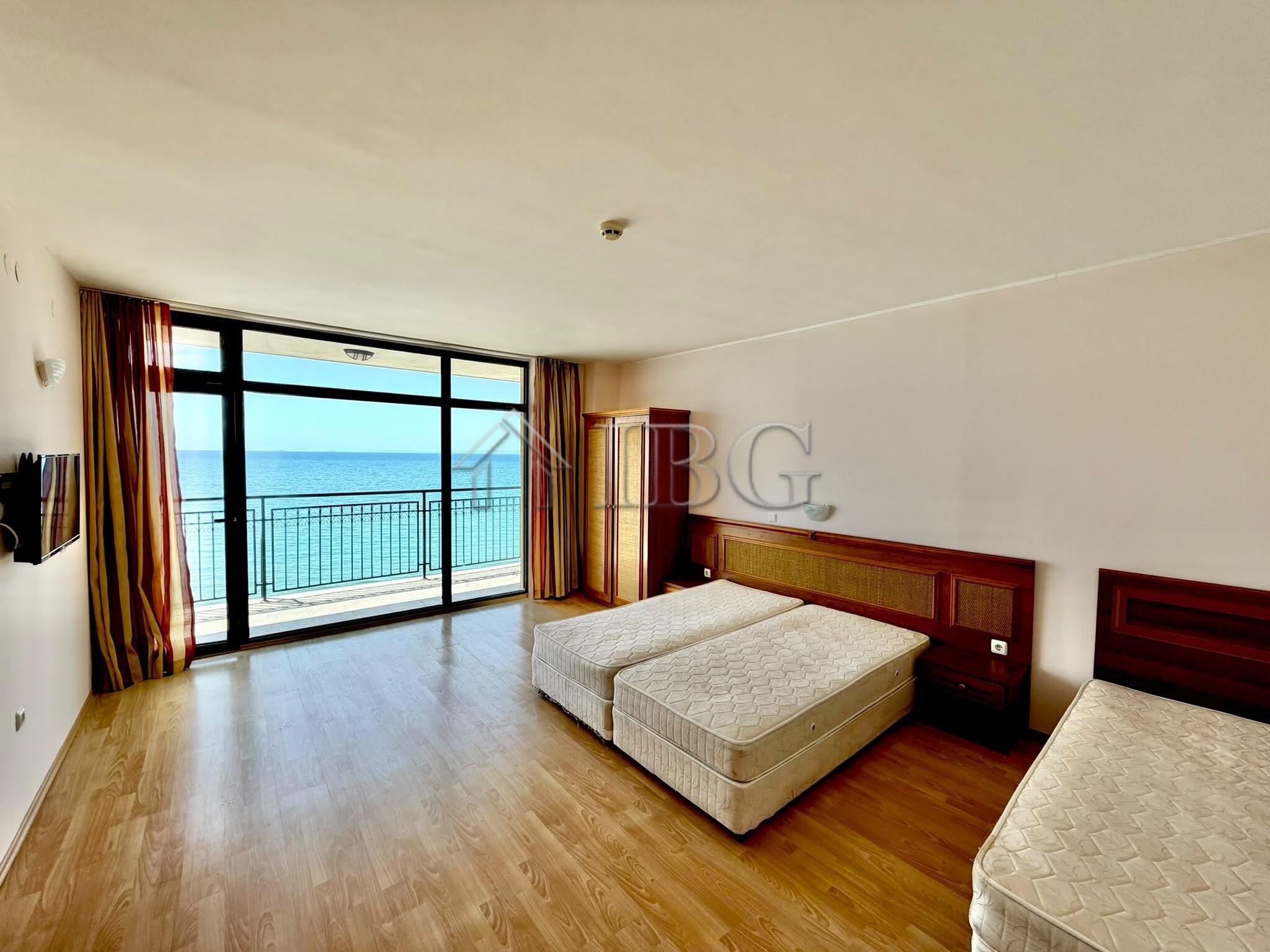 Frontal Sea view, 1st Line - One bedroom apartment, Tiva Del Mar, Sveti Vlas — photo 20 of 25